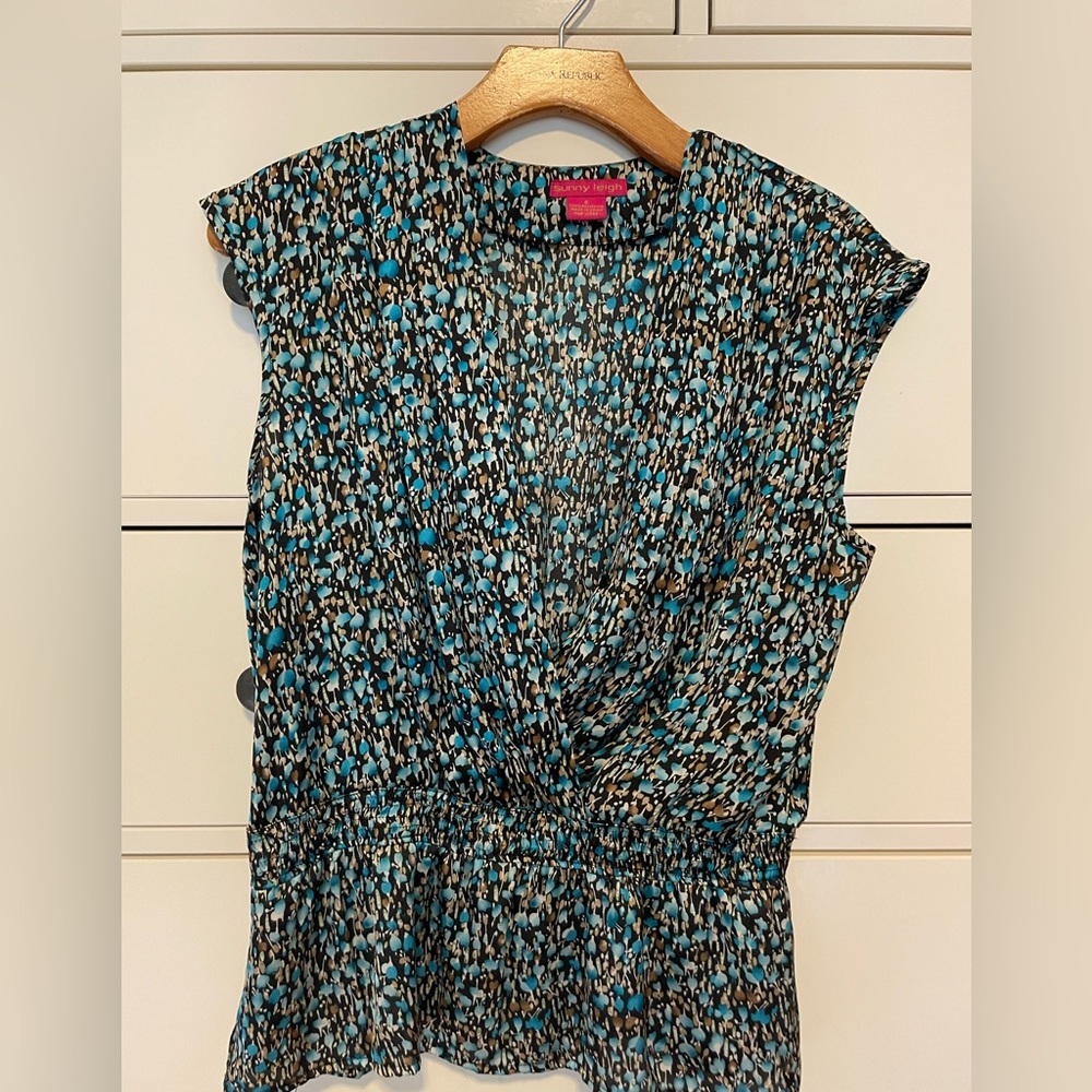 Sunny Leigh Teal, Black & White Abstract Cap-Sleeve Blouse